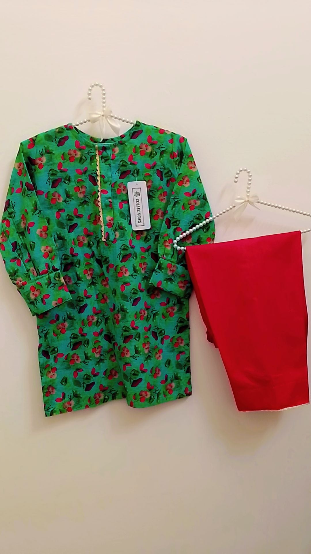 Stylish Green Printed Kurti with Red Trousers - Premium Khaddar Collection for Girls (8-9 Years)